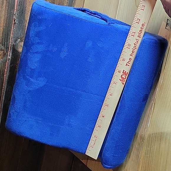 The Pillow Pad Desk Cushion Blue - Picture 7 of 9